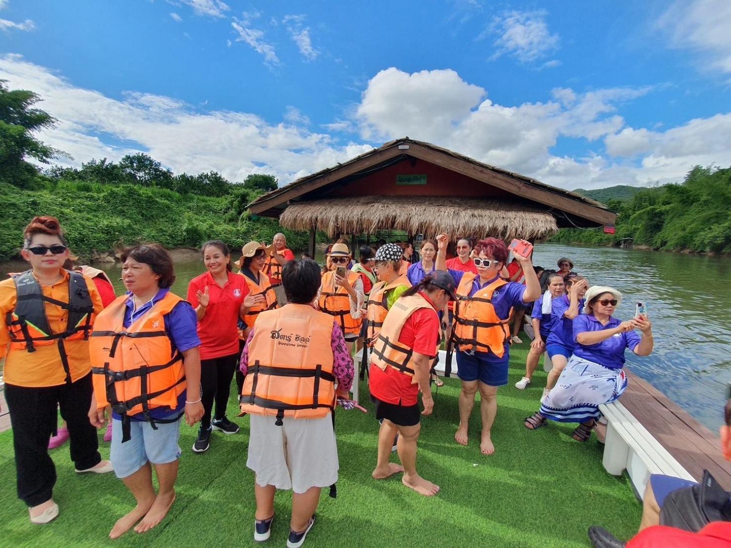 Star Hill River Kwai Resort Ban Kaeng Raboet Bagian luar foto
